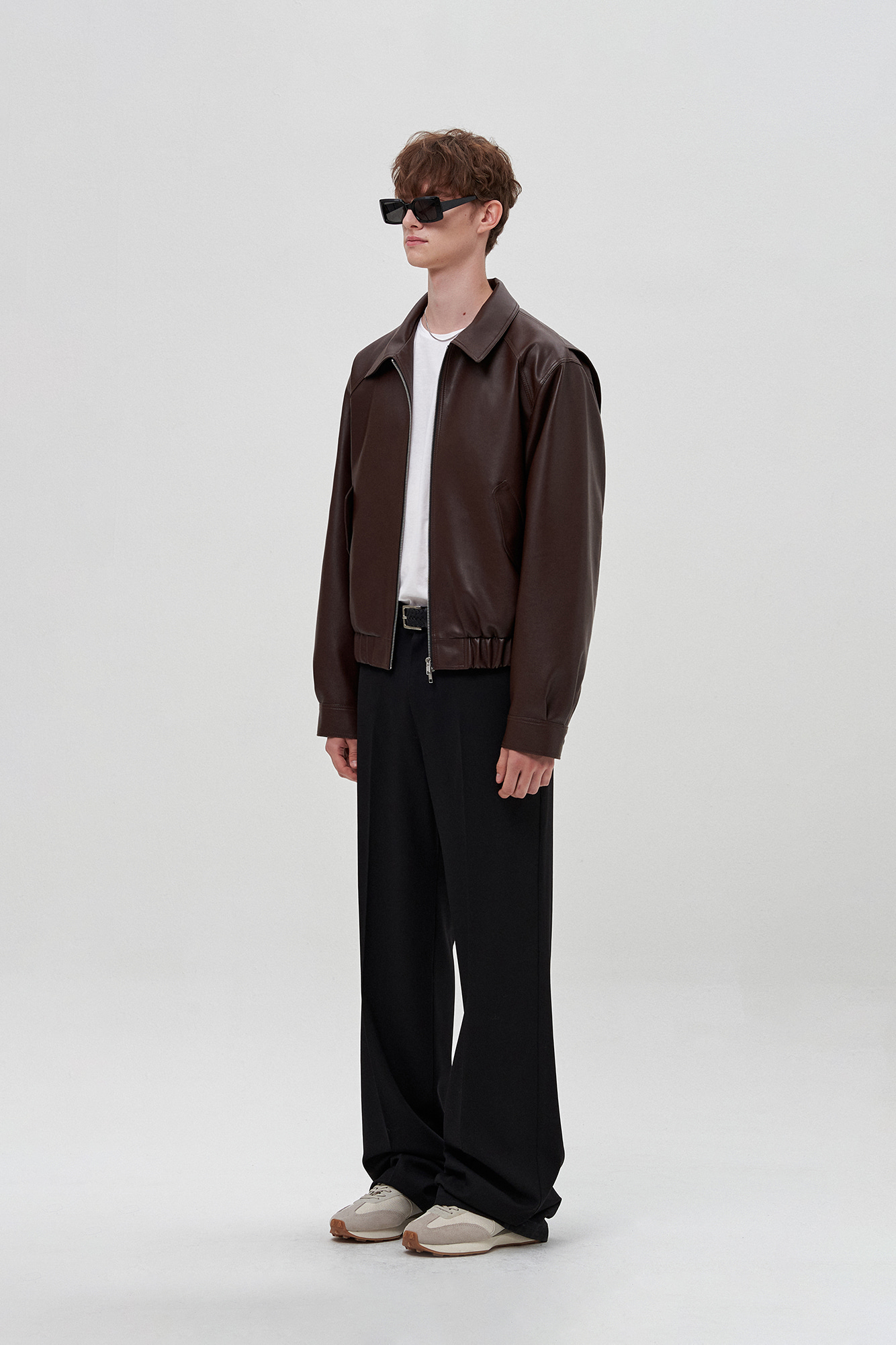 Overfit vegan leather bomber jacket (brown)