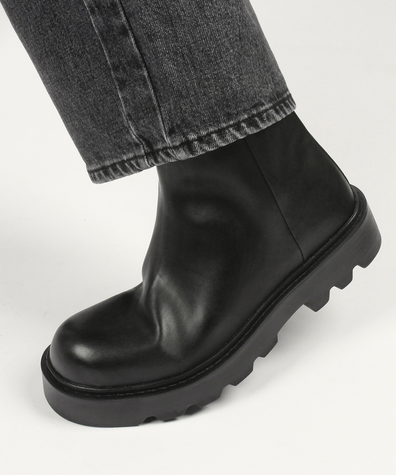 Bold Ankle Rain Boots BLACK