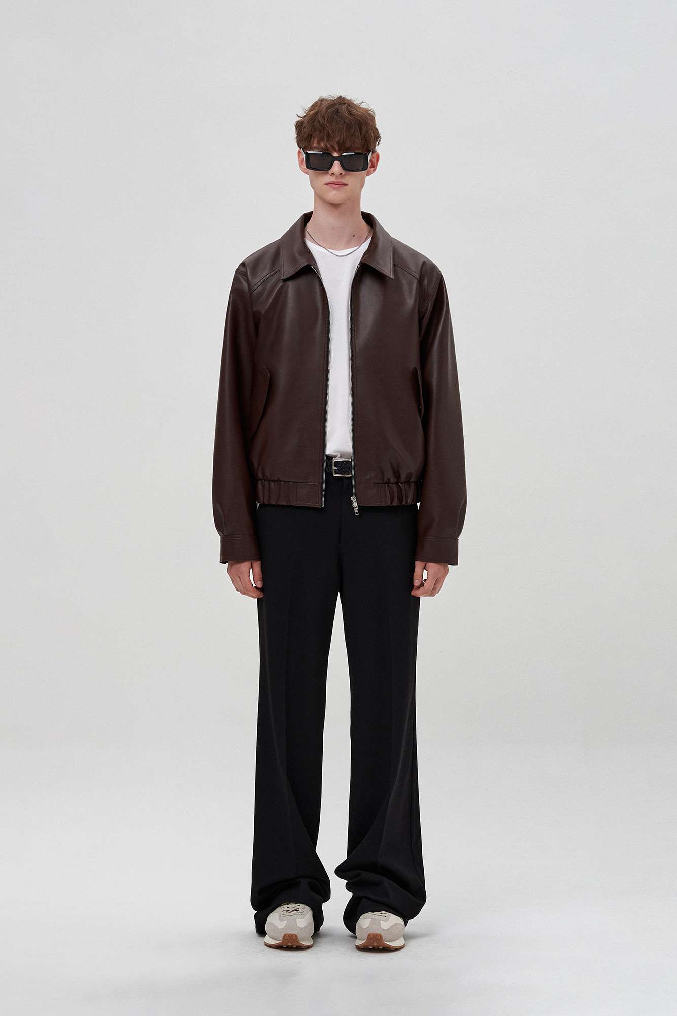 Overfit vegan leather bomber jacket (brown)